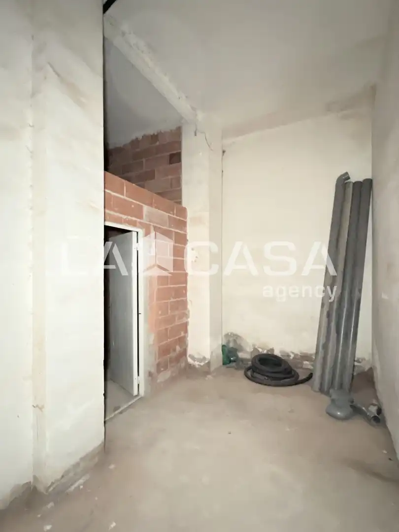 Local comercial en venda a Artigues - Llefià, imagen 8