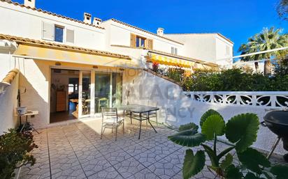 Vista exterior de Casa o xalet en venda en Santa Pola amb Aire condicionat, Calefacció i Jardí privat