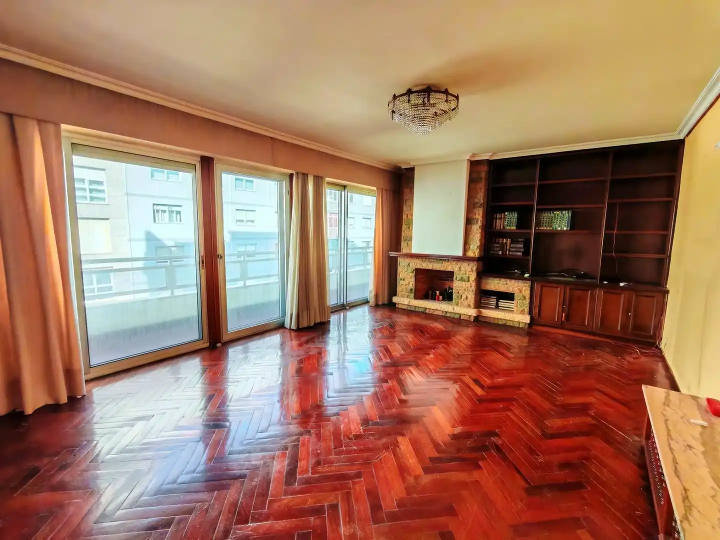 Sala de estar de Piso en venta en Vigo  con Calefacción y Terraza