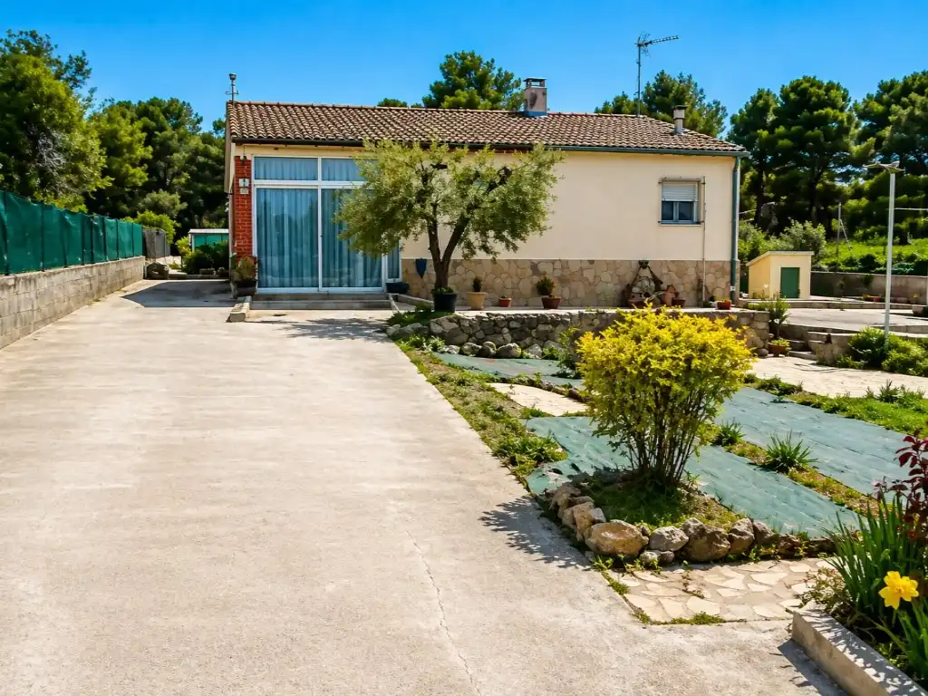 Vista exterior de Casa o chalet en venta en Torrelles de Foix con Horno