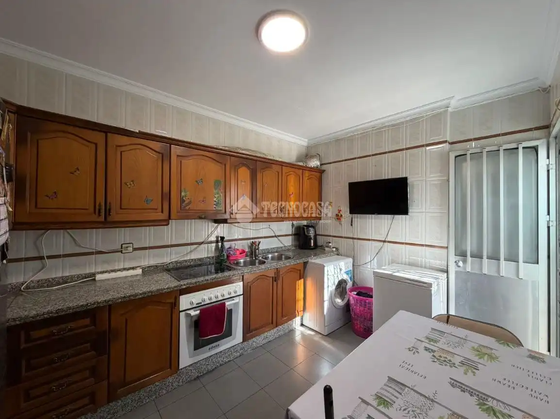Cocina de Piso en venta en Isla Cristina con Aire acondicionado, Terraza y Amueblado