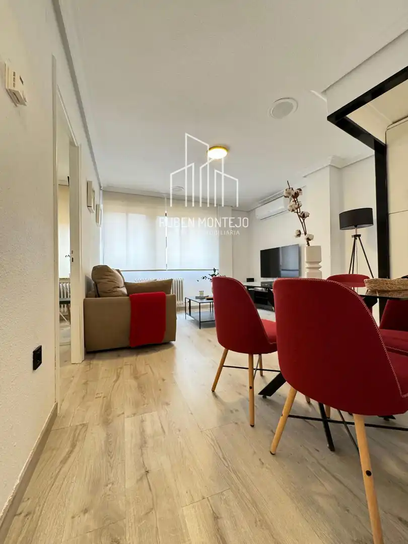 Apartamento de alquiler en Universidad - Tenerías