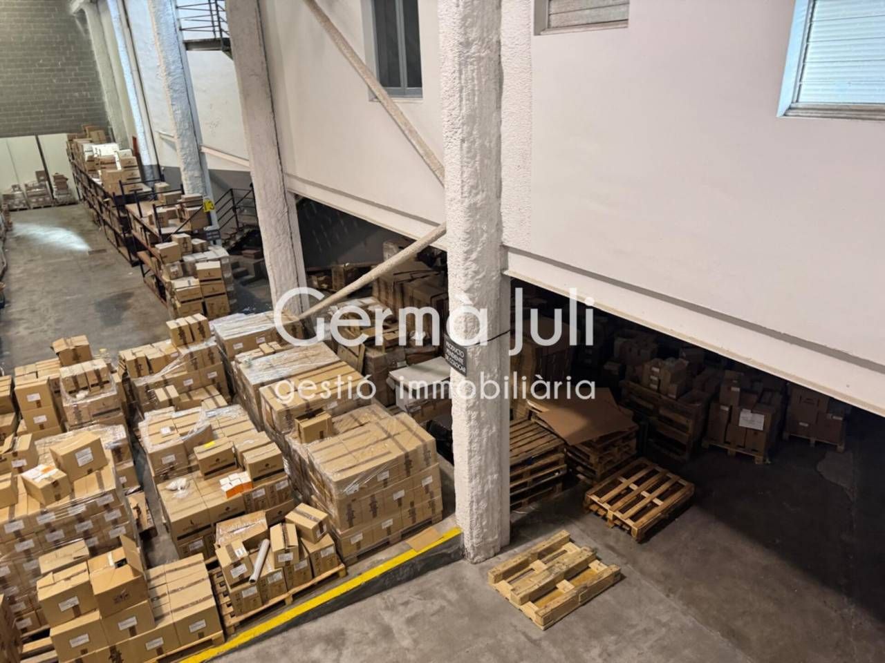 Nau industrial de lloguer a Manresà, Casagemes - Canyadó