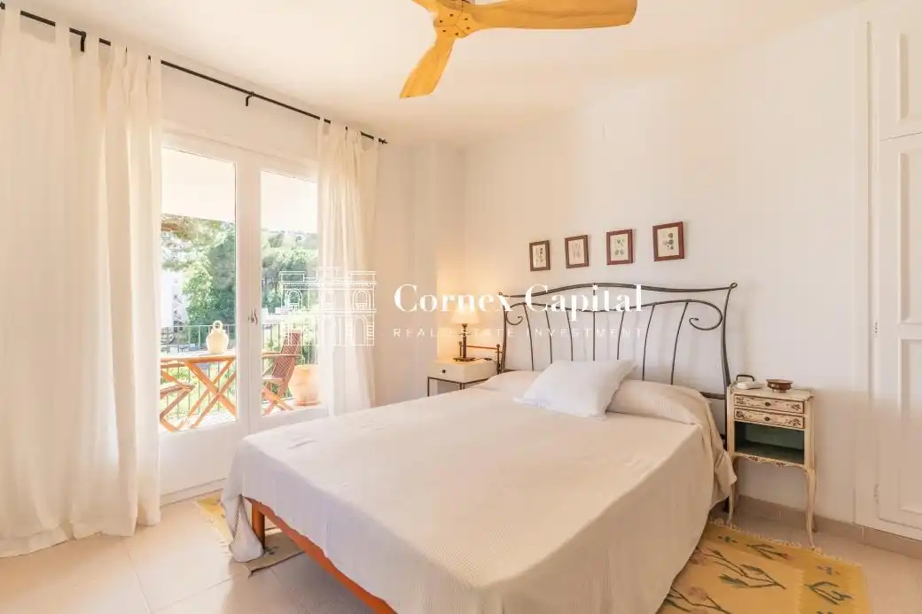 Dormitori de Casa adosada en venda en Palafrugell amb Aire condicionat, Calefacció i Jardí privat