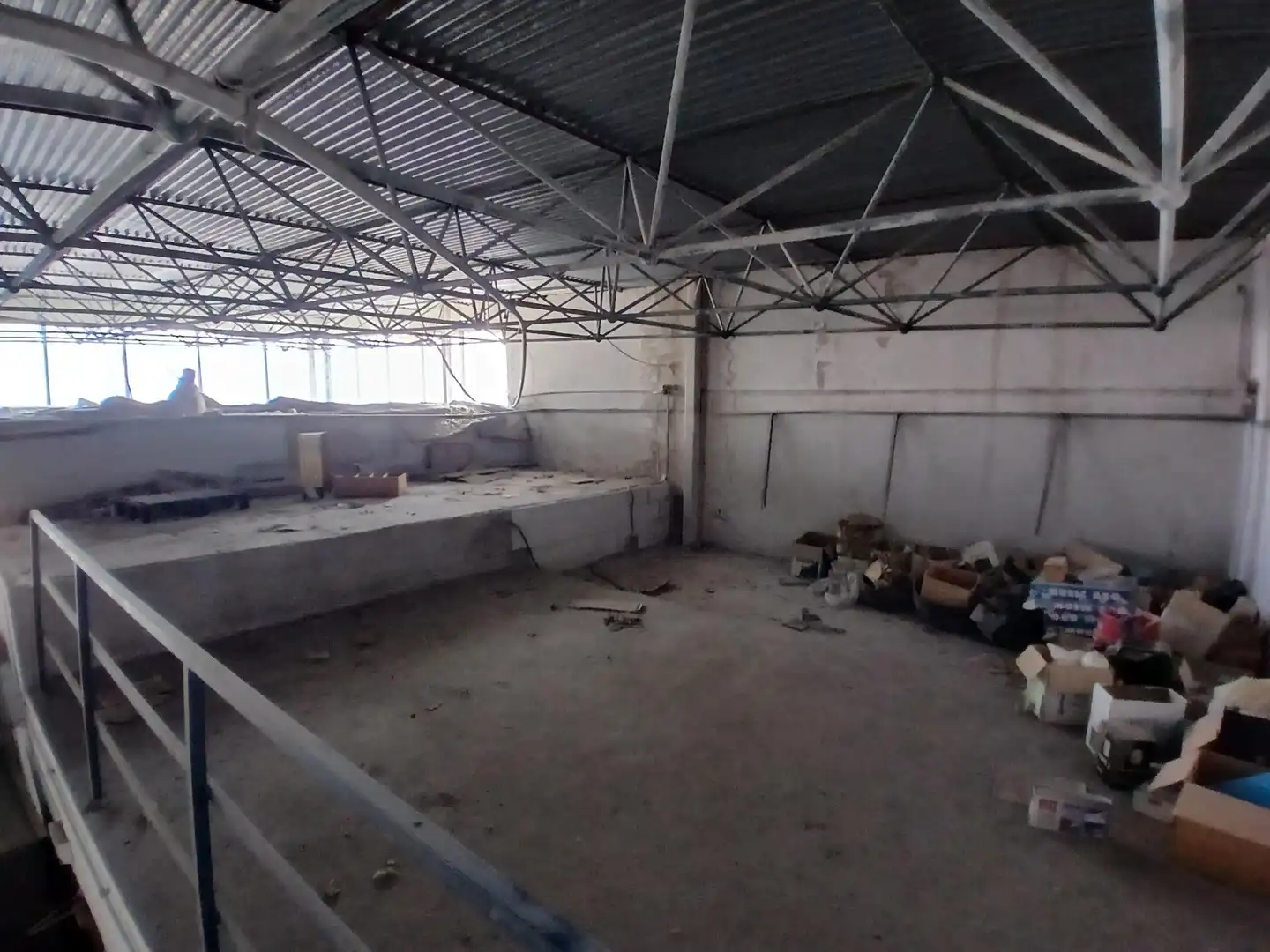 Nave industrial en venta en Algueña