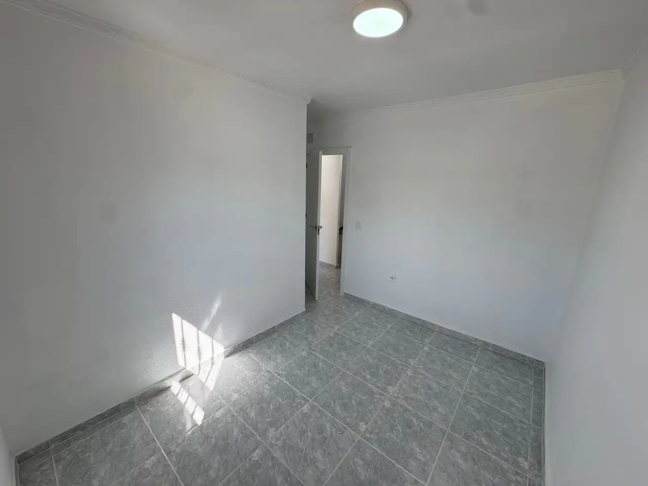 Dormitori de Casa adosada en venda en Torrevieja amb Terrassa, Forn i Balcó