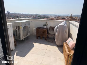 Tríplex amb ascensor en venda a VINT I DOS DE JULIOL