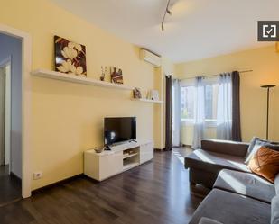 Living room of Flat to rent in  Barcelona Capital  with Air Conditioner, Heating and Furnished