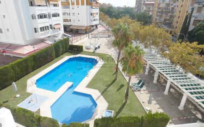 Schwimmbecken von Wohnung zum verkauf in Benalmádena mit Klimaanlage und Terrasse