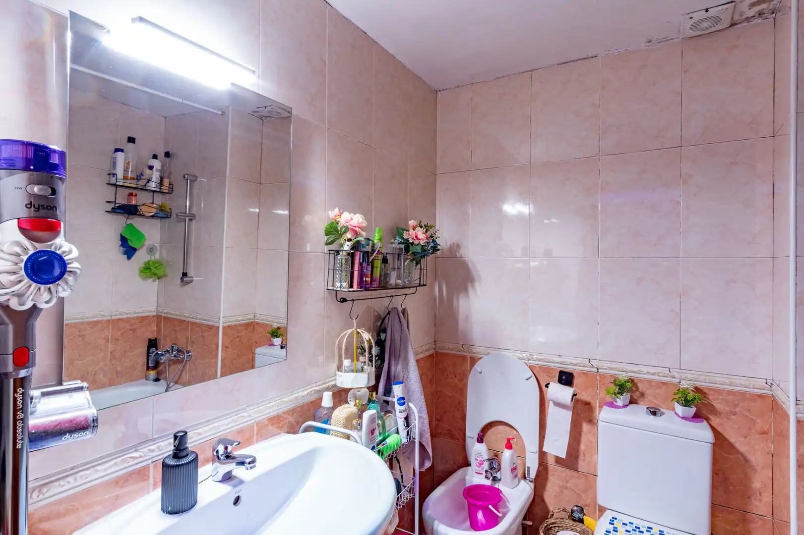 Bathroom of Flat for sale in Figueres  with Heating and Terrace