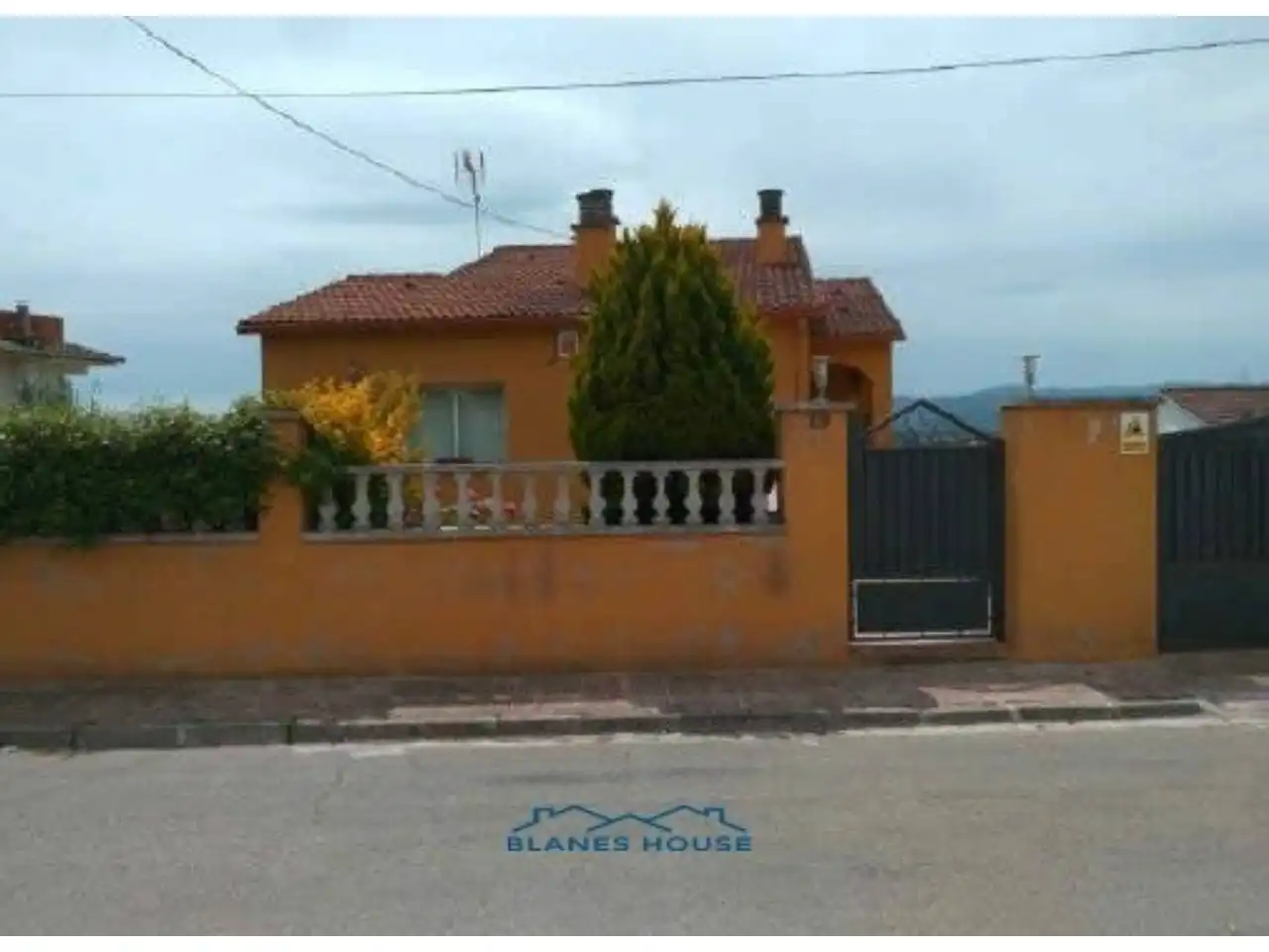Chalet con jardín en venta en Calle RIU TORDERA 0