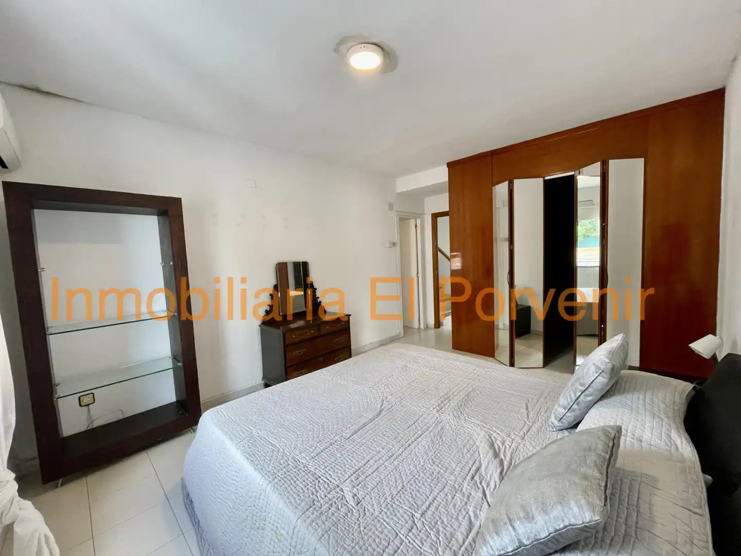 Habitación de Casa o chalet en venta en Torrent con Aire acondicionado, Calefacción y Jardín privado