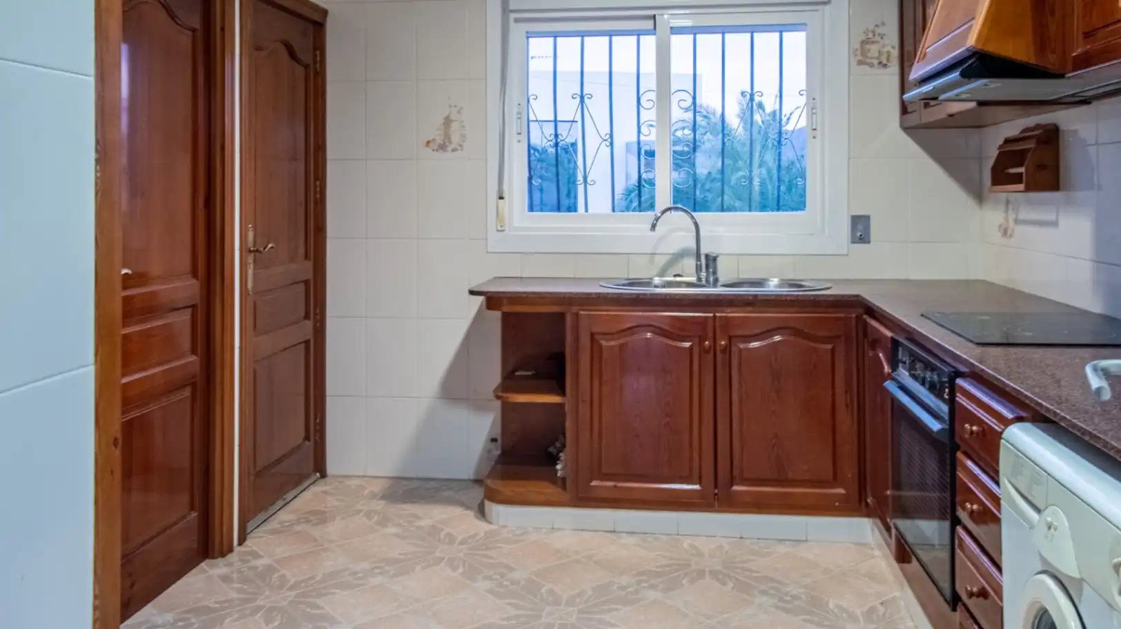 Cocina de Casa o chalet en venta en Oliva con Jardín privado, Terraza y Trastero