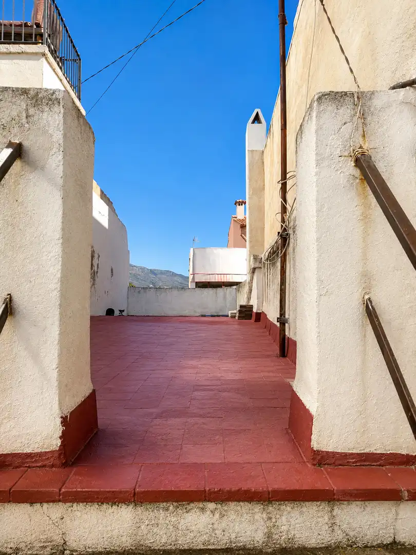 Vista exterior de Casa o chalet en venta en Calpe / Calp con Amueblado y Balcón