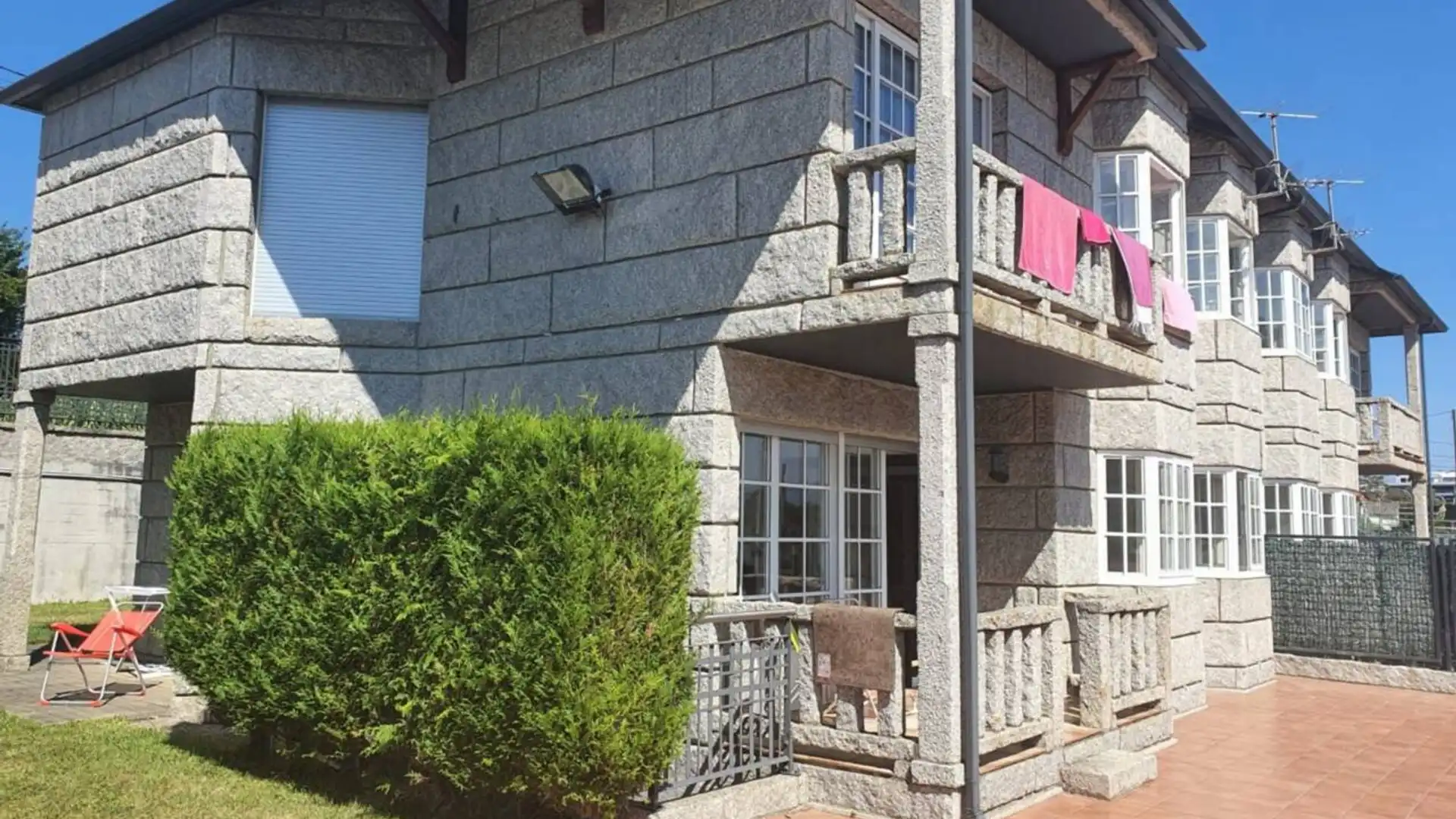 Exterior view of Single-family semi-detached for rent in Sanxenxo  with Heating, Private garden and Terrace