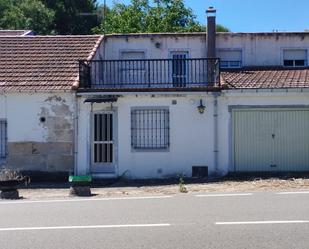 Exterior view of Single-family semi-detached for sale in Allariz  with Terrace and Storage room