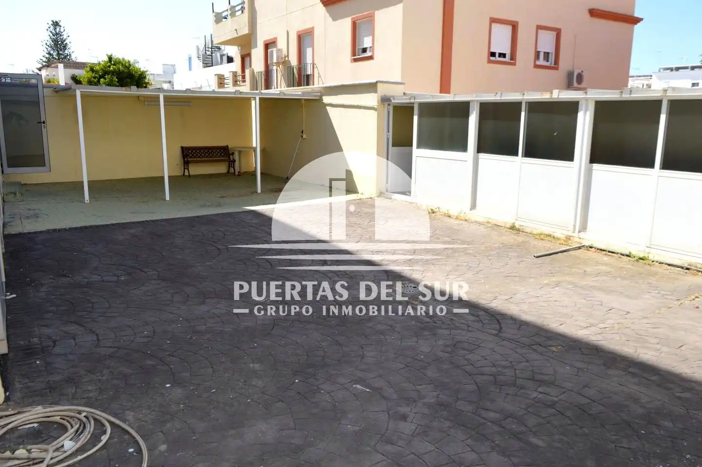 Parking of Ground floor for sale in Rota  with Air Conditioner