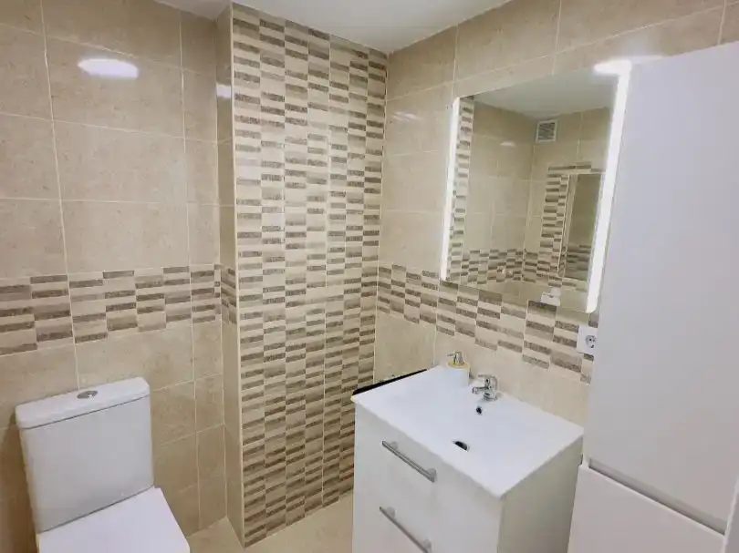 Badezimmer von Wohnung zur Miete in Alcalá de Henares