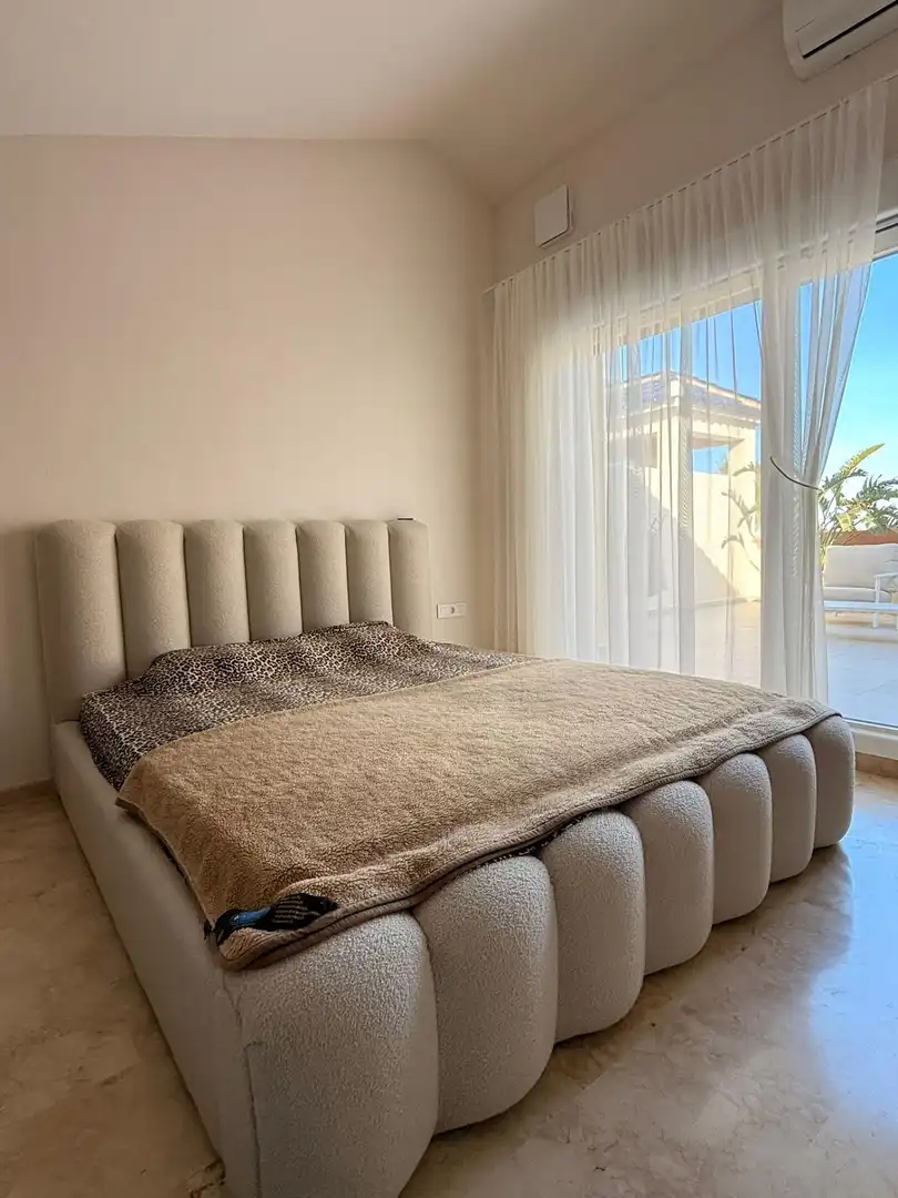 Dormitori de Apartament en venda en Orihuela amb Aire condicionat, Jardí privat i Terrassa