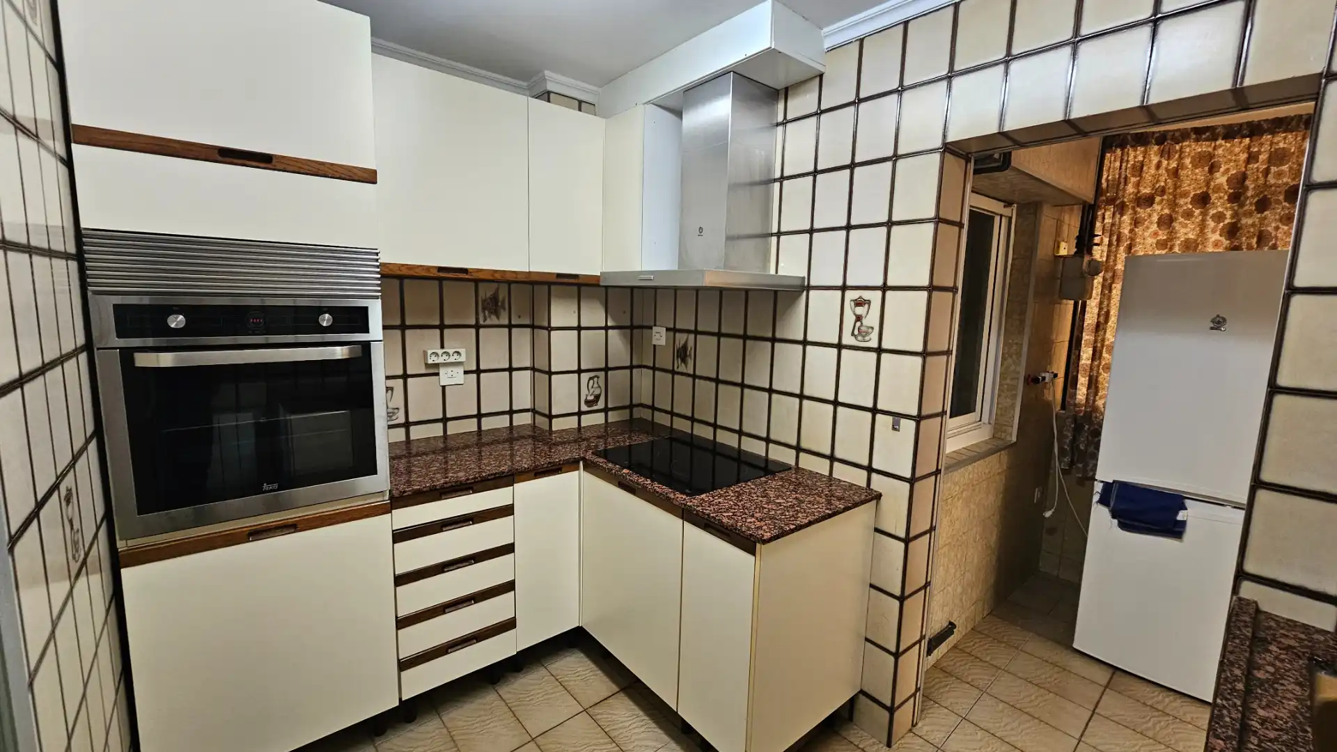 Küche von Wohnung zum Verkauf in Sabadell mit Klimaanlage, Heizung und Balkon