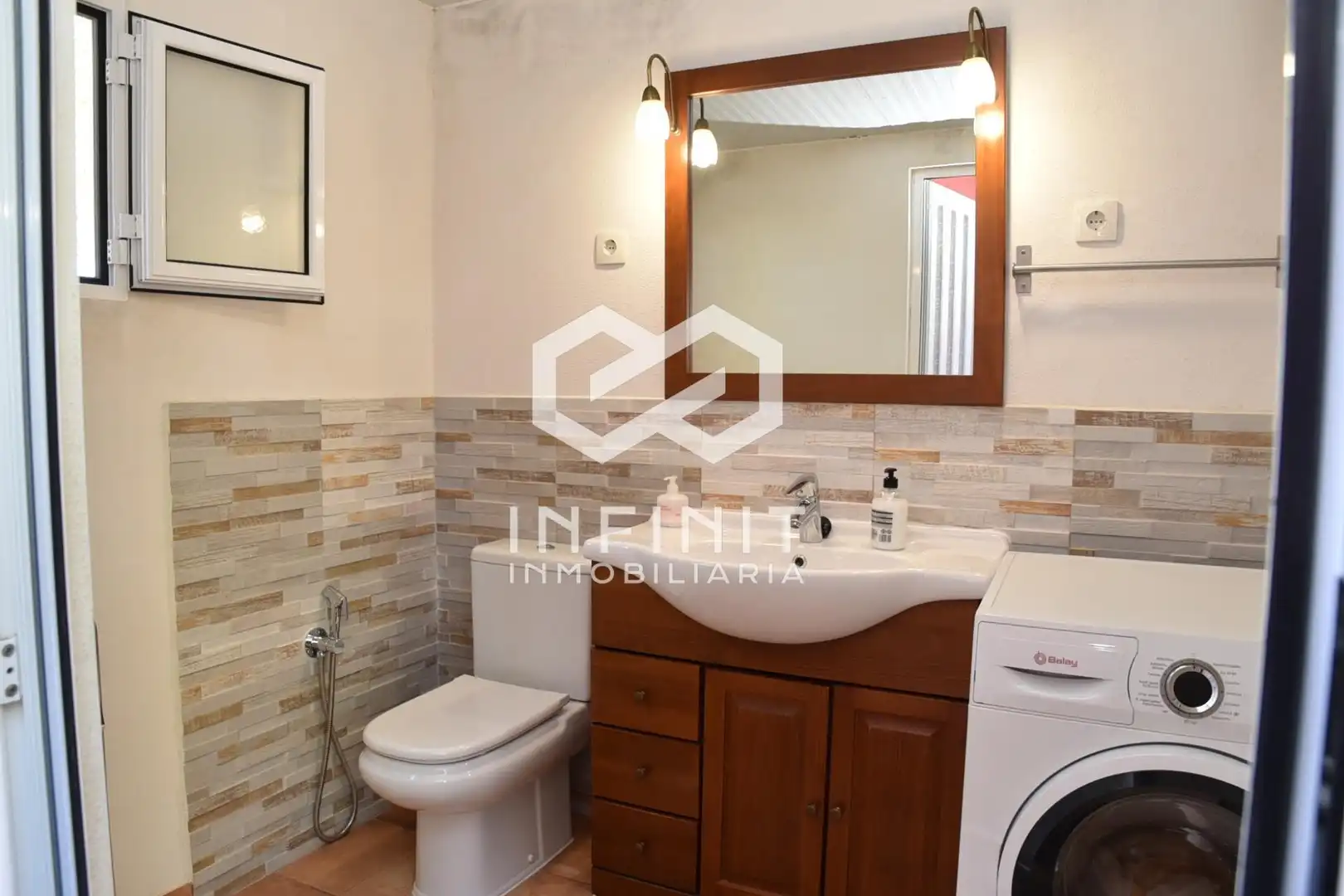 Bathroom of Houses for sale in Ribatejada, Madrid