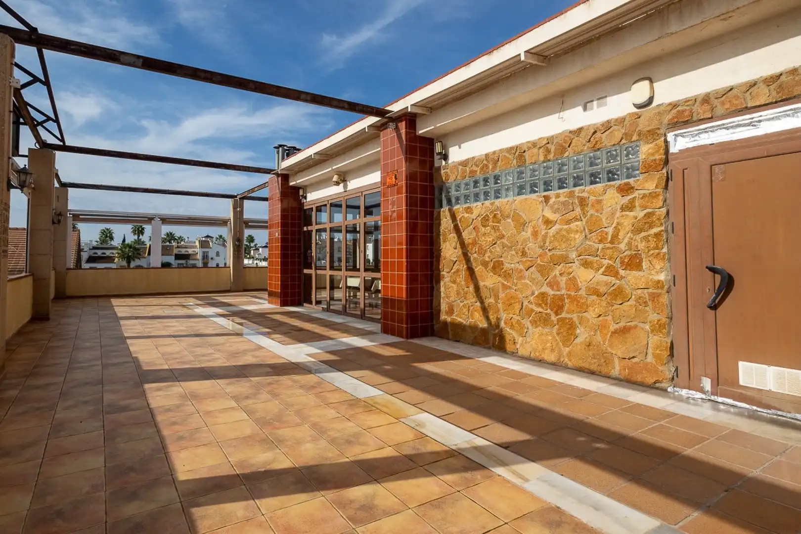 Terraza de Local en venta en Orihuela con Aire acondicionado y Alarma