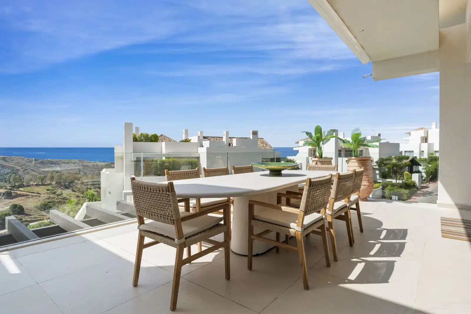 Terrasse von Dachboden zum Verkauf in Benahavís mit Klimaanlage, Terrasse und Möbliert