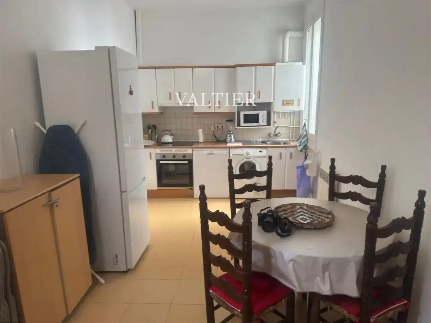 Cuina de Pis de lloguer en  Madrid Capital amb Calefacció i Moblat