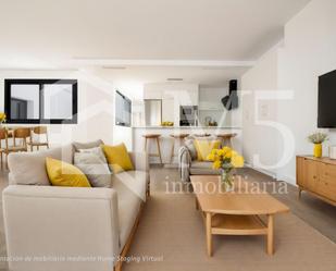 Sala d'estar de Àtic en venda en Vélez-Málaga amb Aire condicionat, Terrassa i Balcó