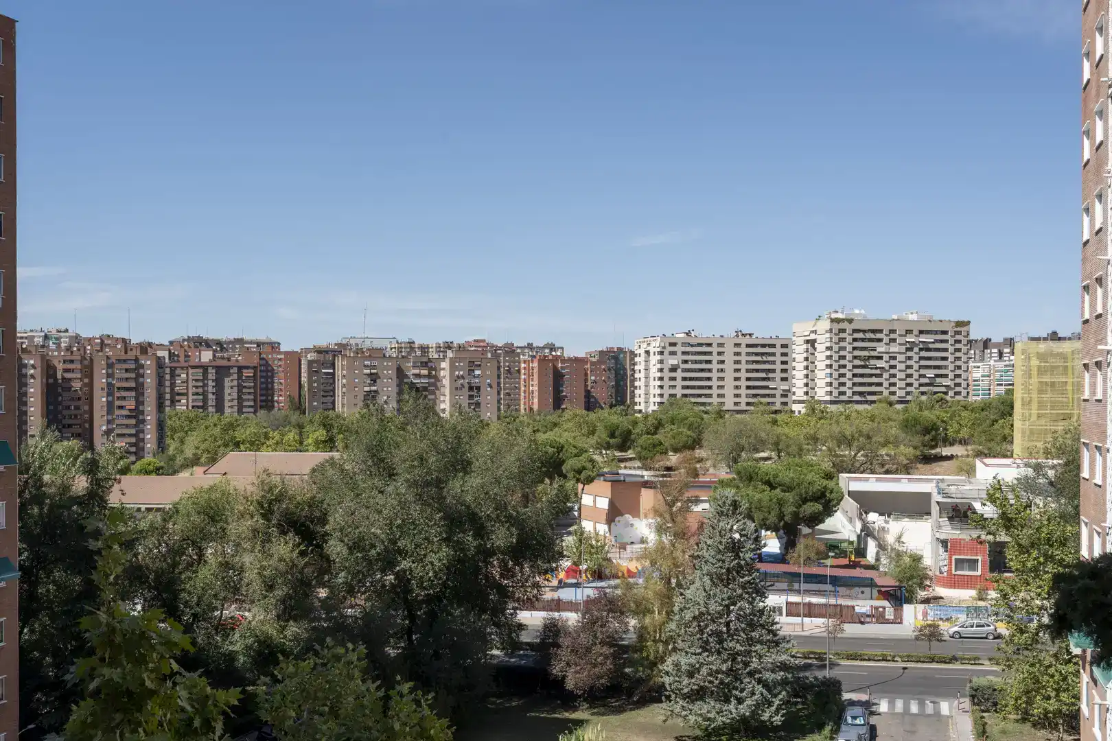 Vista exterior de Pis en venda en  Madrid Capital amb Aire condicionat