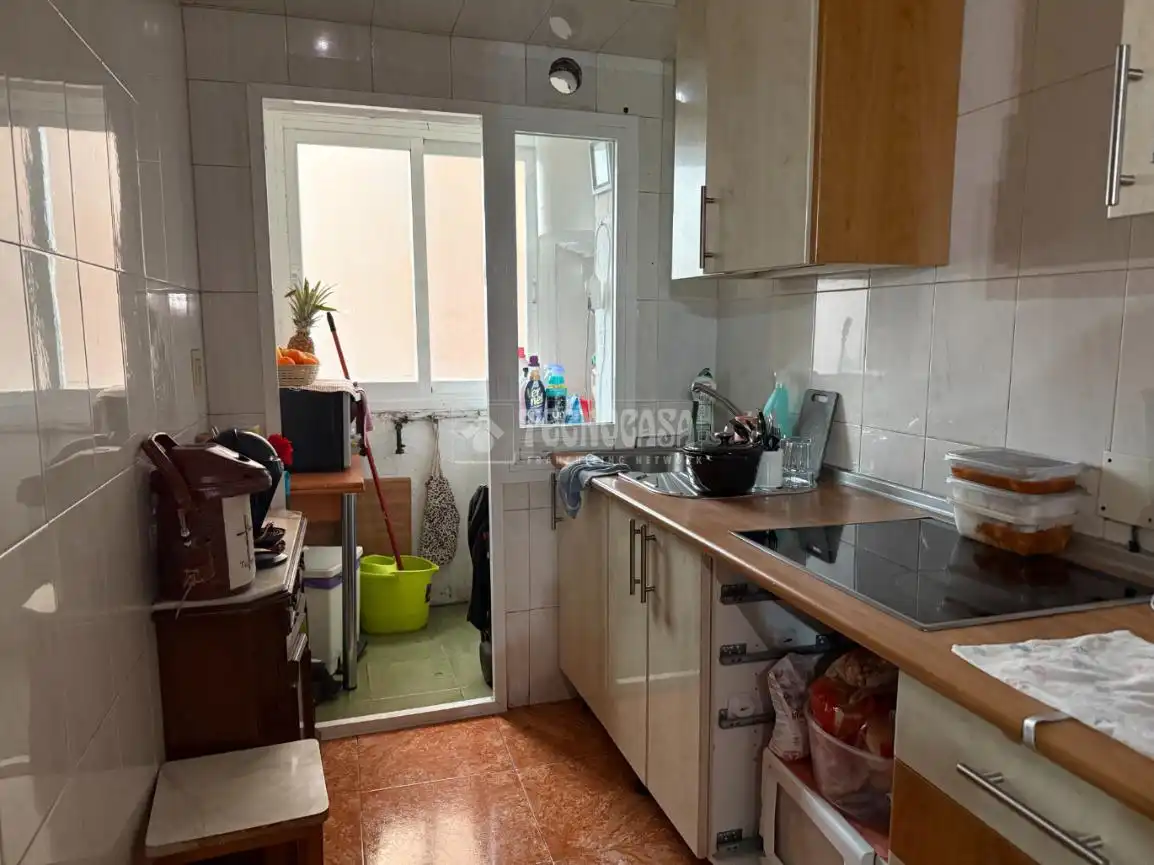 Cocina de Piso en venta en Alcalá de Henares con Calefacción