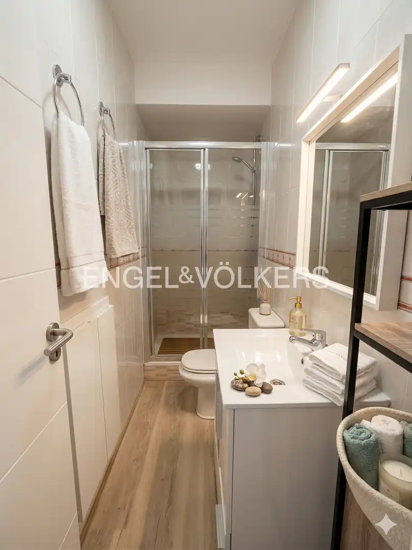 Baño de Casa adosada en venta en Vilanova i la Geltrú con Aire acondicionado, Calefacción y Parquet