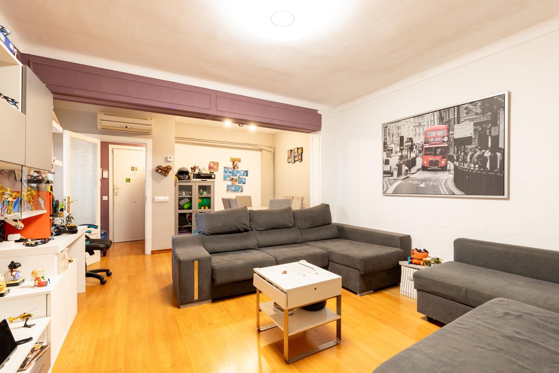 Living room of Flat for sale in  Palma de Mallorca  with Air Conditioner, Terrace and Storage room