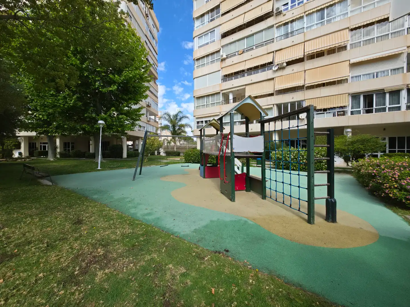 Piso con terraza en venta en Avenida Santander 25, imagen 44