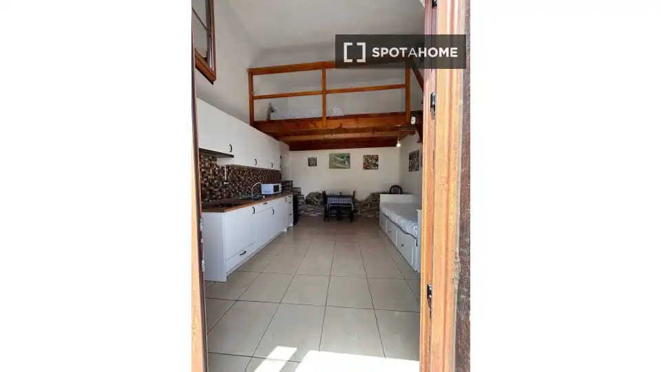 Estudi per a compartir en Puerto del Rosario amb Aire condicionat, Terrassa i Moblat