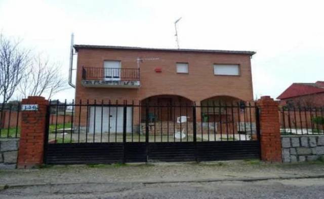 Casa-chalet en Venta en Escalona