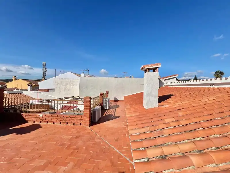 Vista exterior de Casa o xalet en venda en Málaga amb Aire condicionat, Terrassa i Moblat