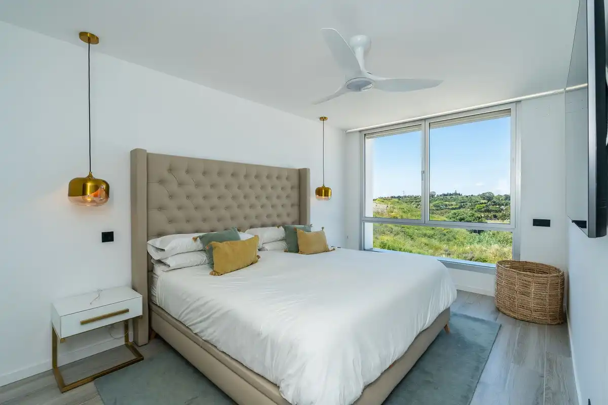 Bedroom of Commercial properties for sale in Estepona