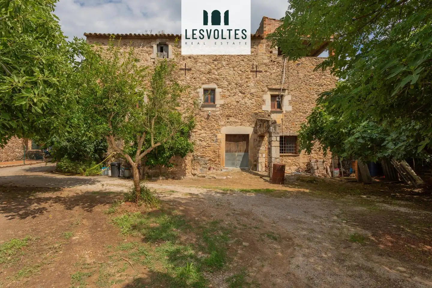 Vista exterior de Casa o xalet en venda en Juià amb Aire condicionat, Calefacció i Jardí privat