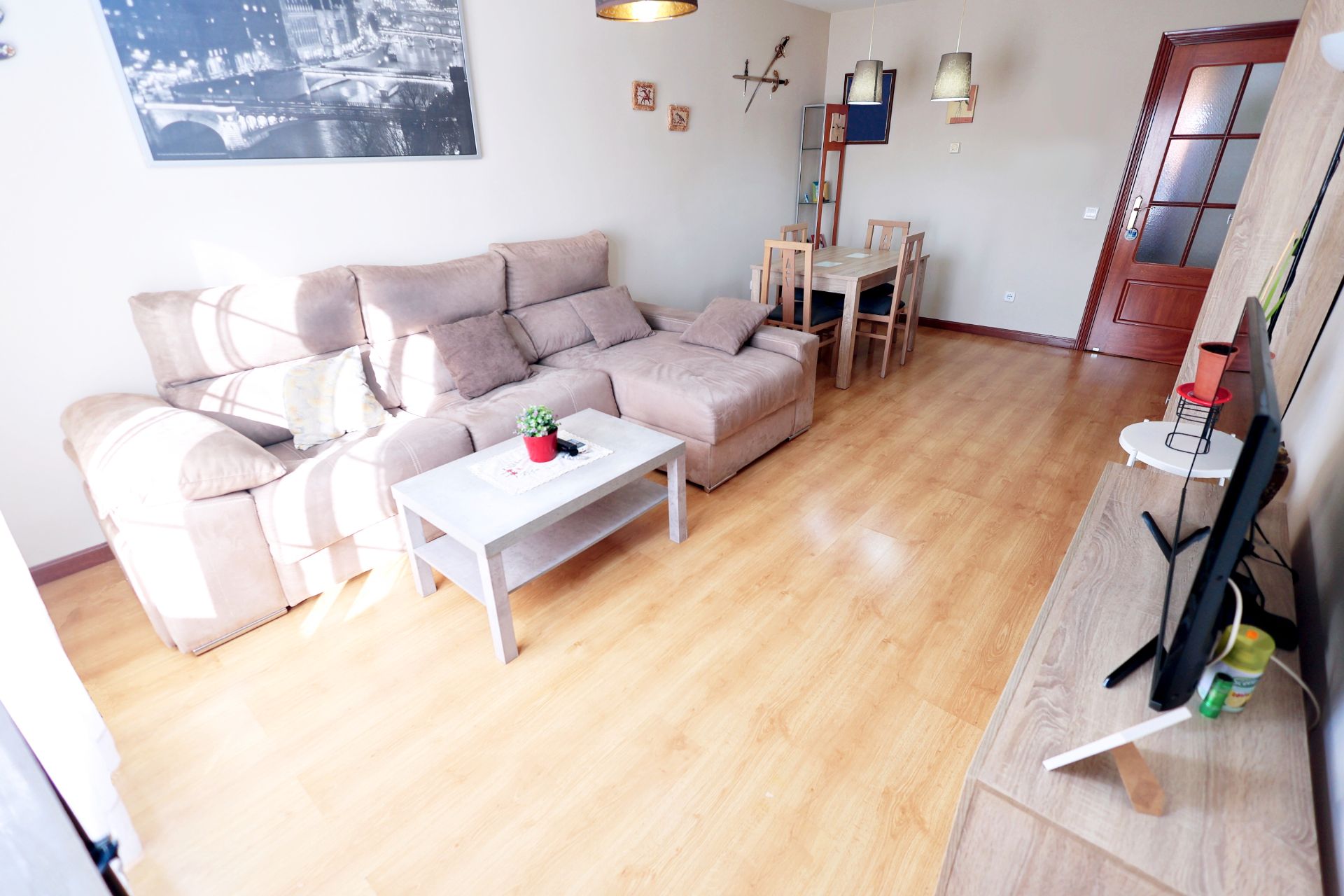 Sala de estar de Piso en venta en Mejorada del Campo con Aire acondicionado, Calefacción y Trastero