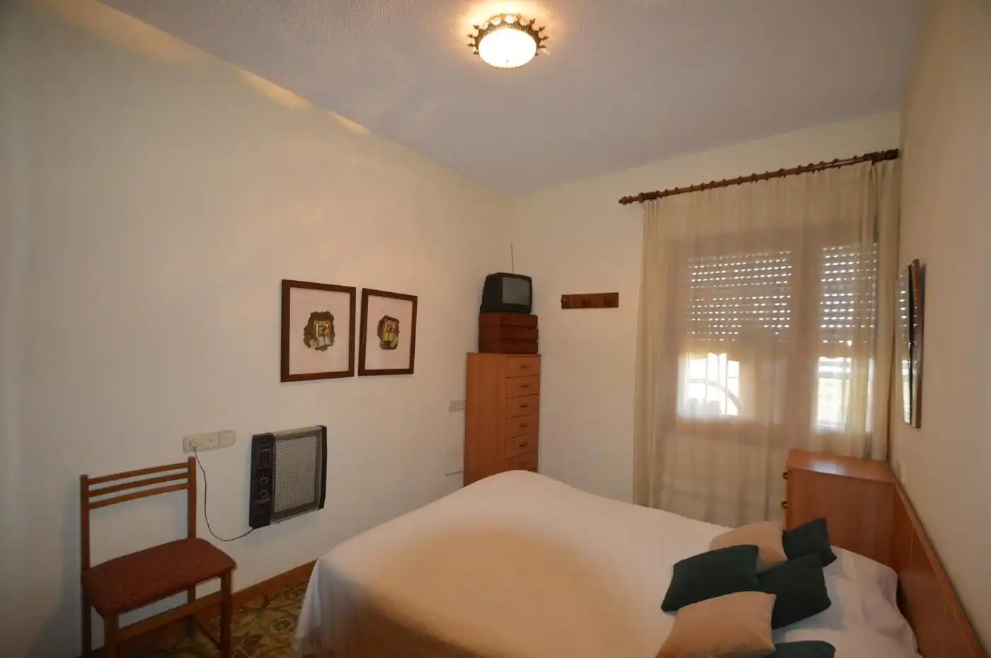 Habitación de Casa o chalet en venta en Benicarló con Aire acondicionado, Calefacción y Jardín privado