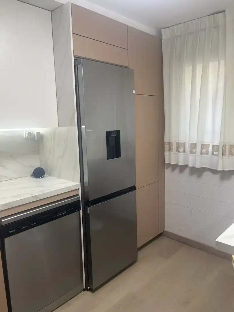 Cuina de Pis de lloguer en Zaragoza amb Aire condicionat, Parquet i Balcó