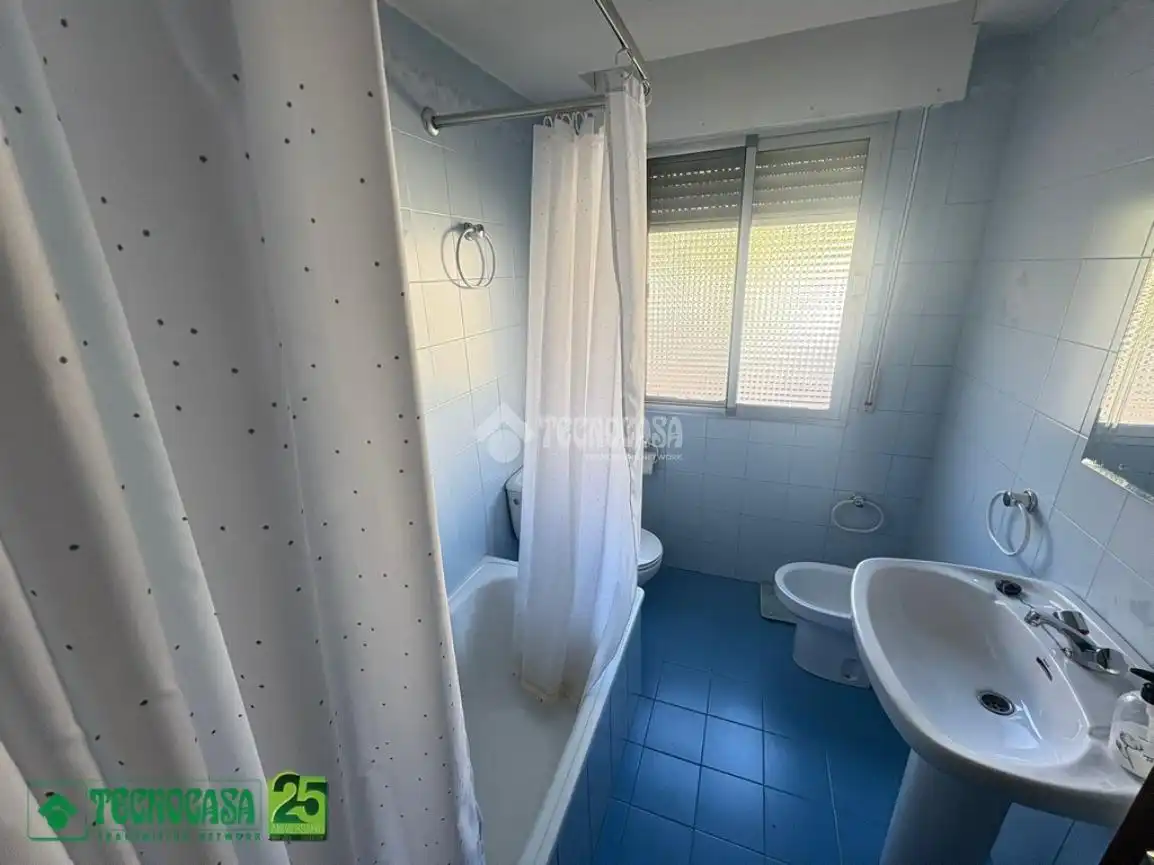 Bathroom of Flat for sale in Ciudad Real  with Air Conditioner and Heating