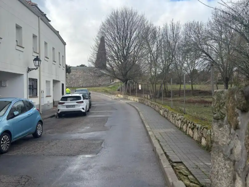 Parking de Casa o chalet en venta en Colmenar del Arroyo con Calefacción, Parquet y Terraza