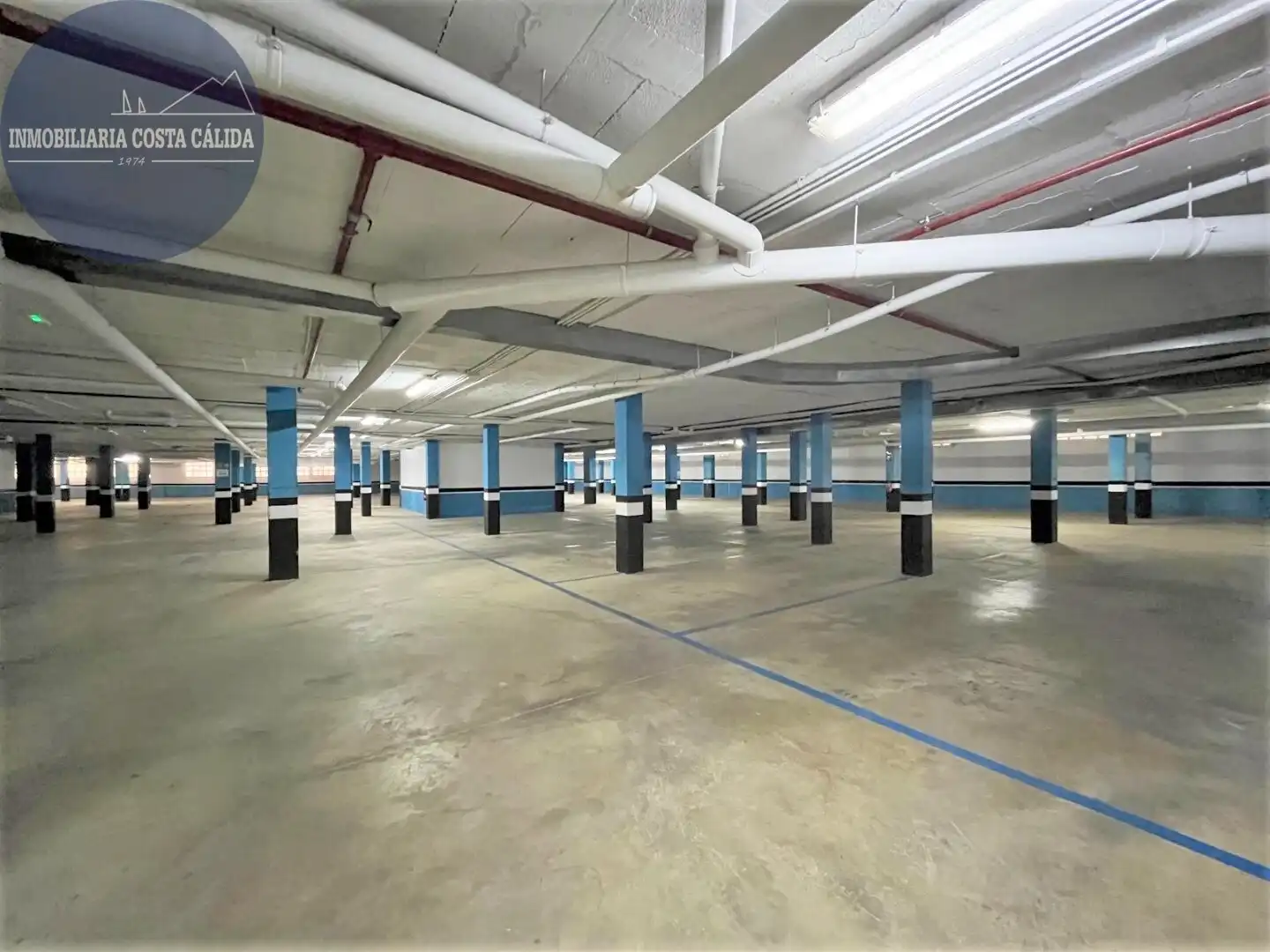 Aparcament de Apartament en venda en Águilas amb Aire condicionat, Calefacció i Jardí privat