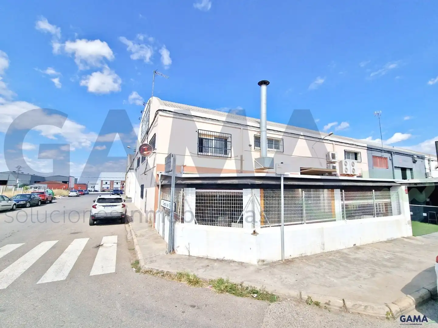 Vista exterior de Local en traspaso en Alzira con Aire acondicionado