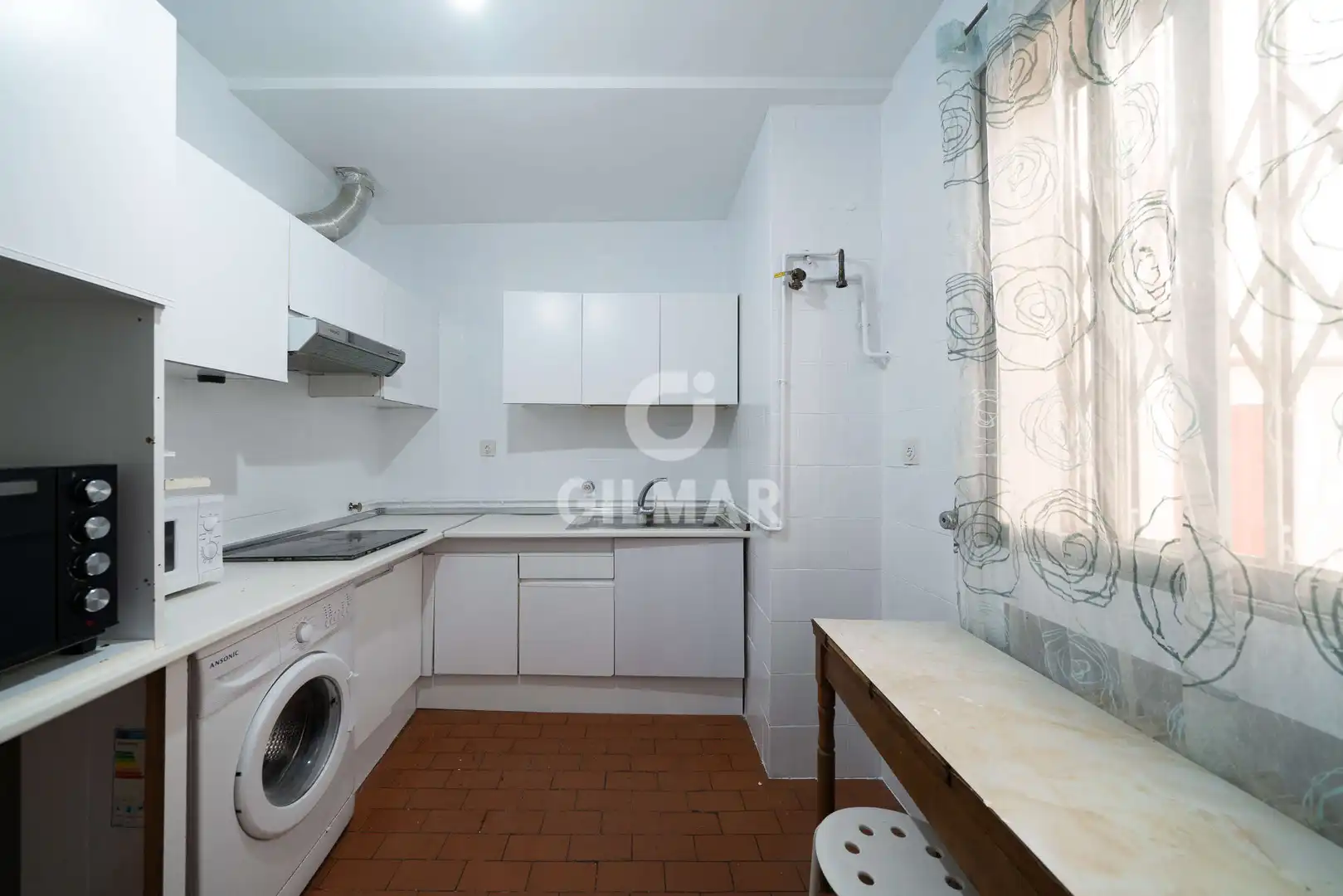 Kitchen of Flat for sale in Madrid  with Heating and Balcony