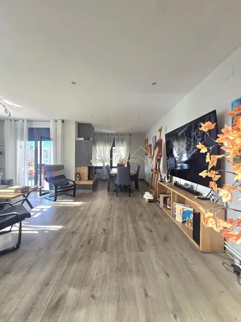 Sala de estar de Casa o chalet en venta en El Masnou con Aire acondicionado, Calefacción y Jardín privado
