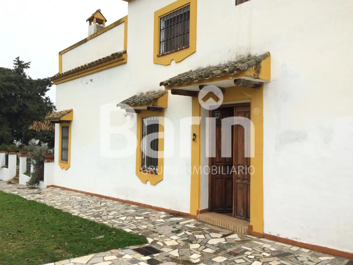 Casa rústica amb jardí en venda a Periurbano Oeste - Sierra