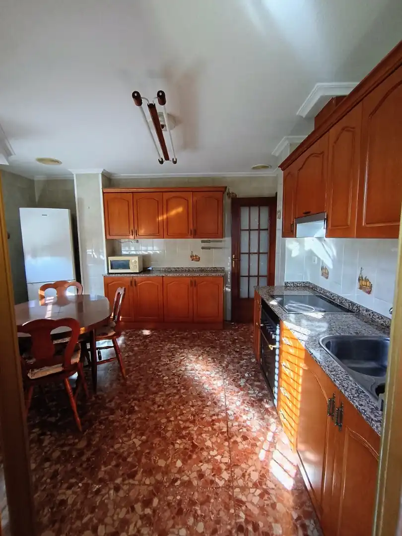 Cocina de Piso en venta en Elche / Elx con Aire acondicionado, Calefacción y Balcón